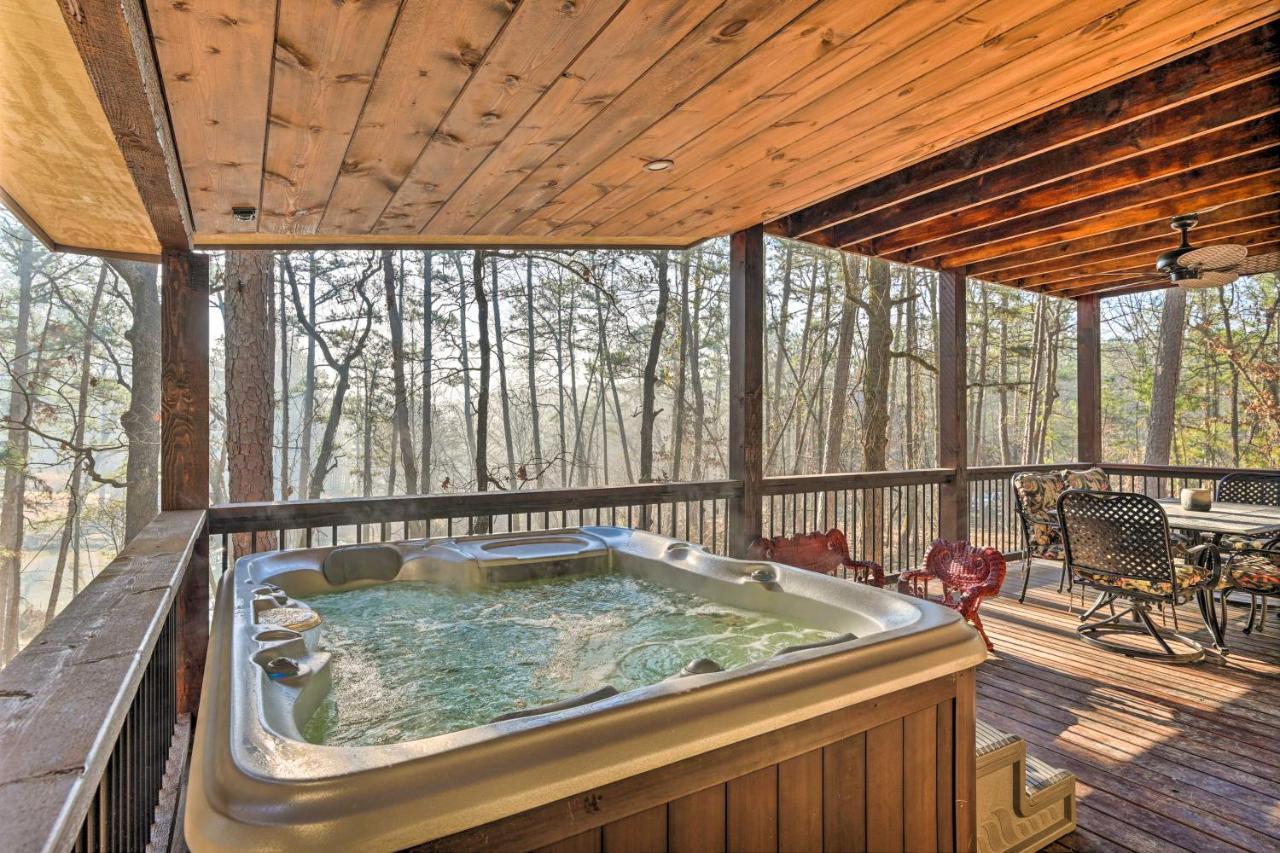 Tudor-Style Broken Bow Cottage With Hot Tub And Decks! Stephens Gap Exterior foto